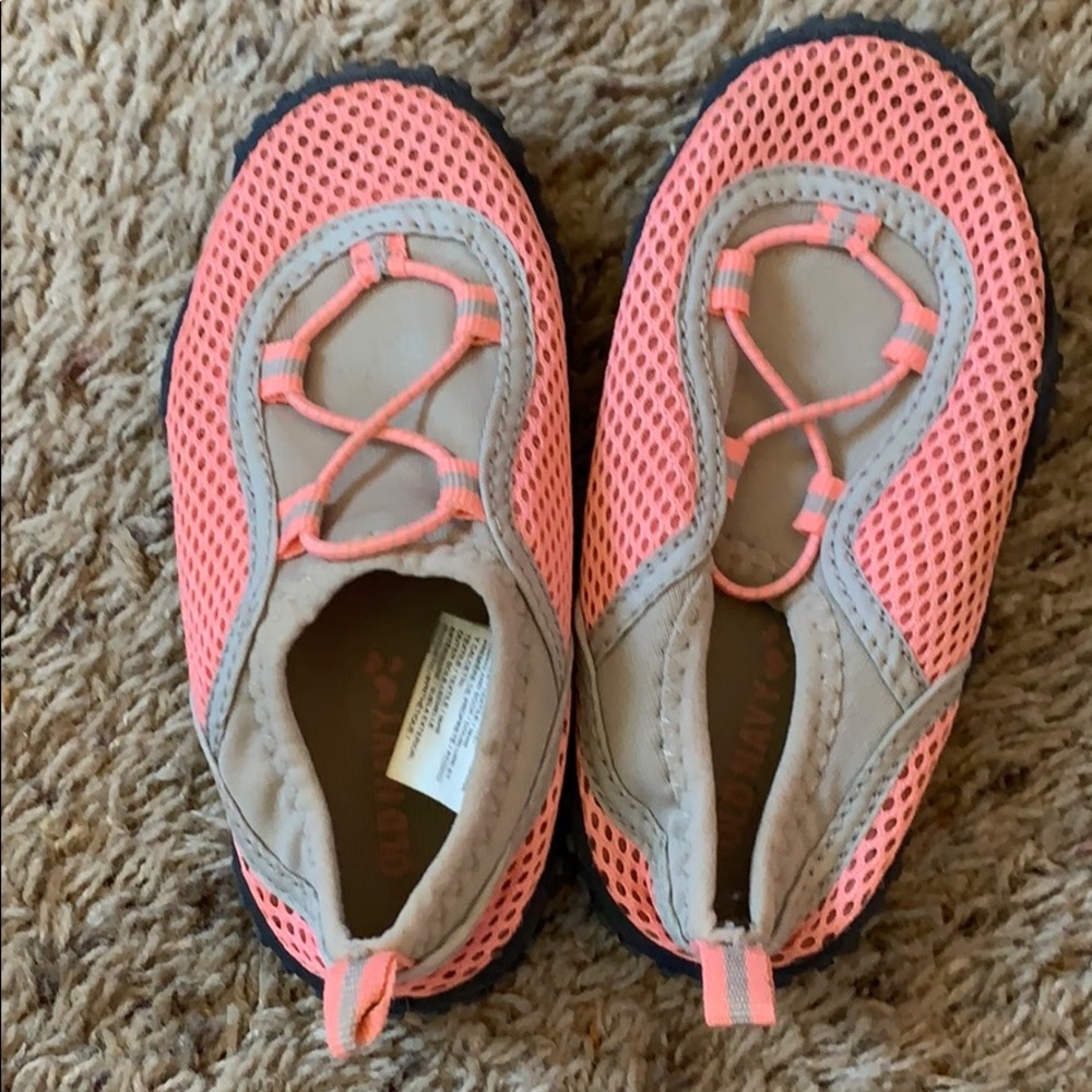 Swim shoes